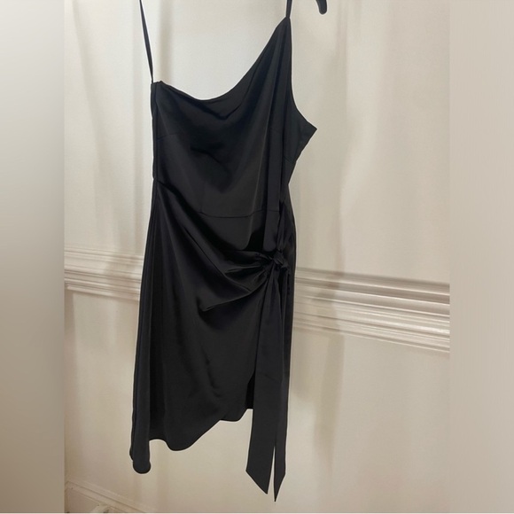 Gianni Bini Black Asymmetrical One Shoulder Cocktail Dress - Picture 6 of 8